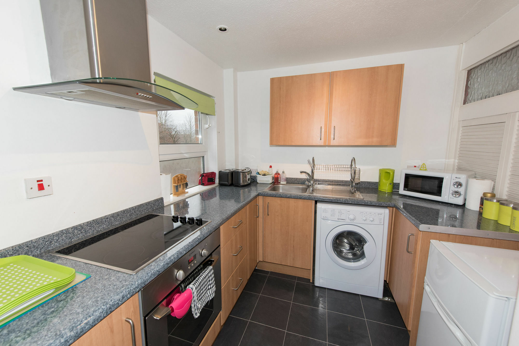 Very Central Location- Free Parking - 2 Bedrooms Belfast Esterno foto