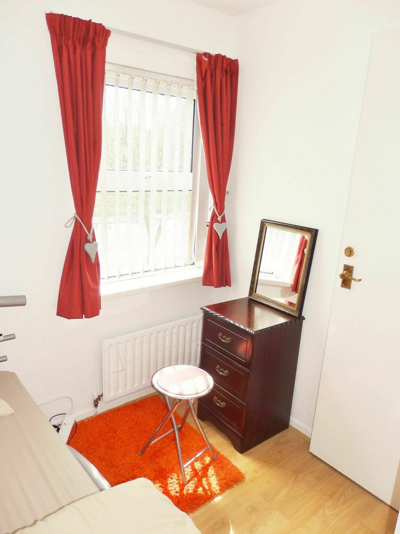 Very Central Location- Free Parking - 2 Bedrooms Belfast Esterno foto